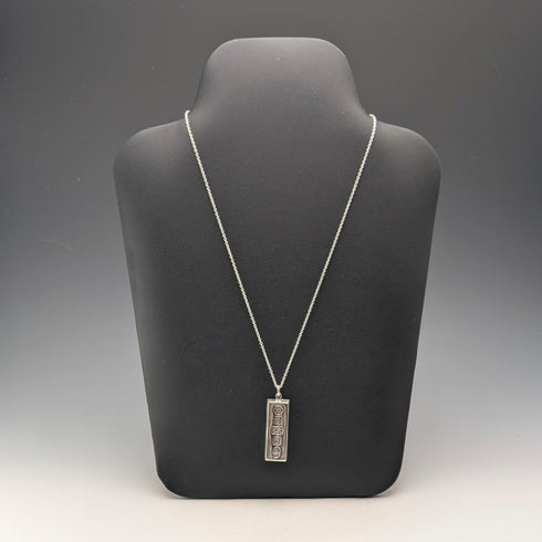 1977年 英国 純銀製 ジュビリーインゴットペンダント&純銀製チェーン 計35g Carr's